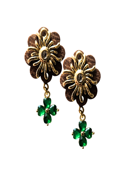 Wood flower studs with green clover drops