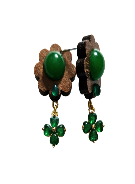 Wood flower stud earring with Jade