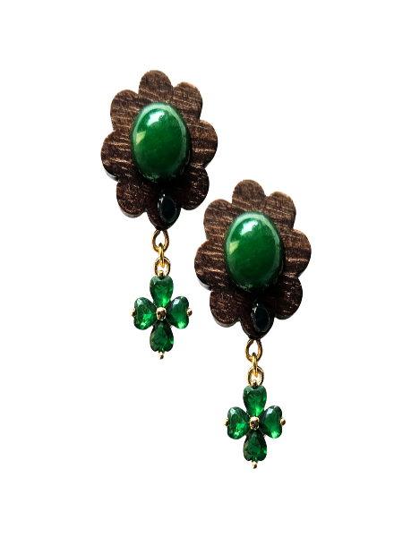 Wood flower stud earring with Jade